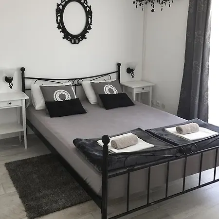 Logos Апартаменти