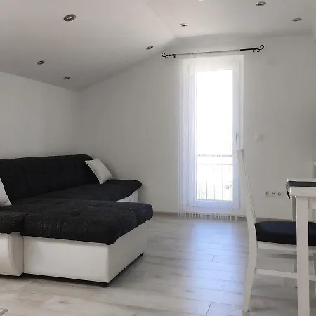 Logos Apartment