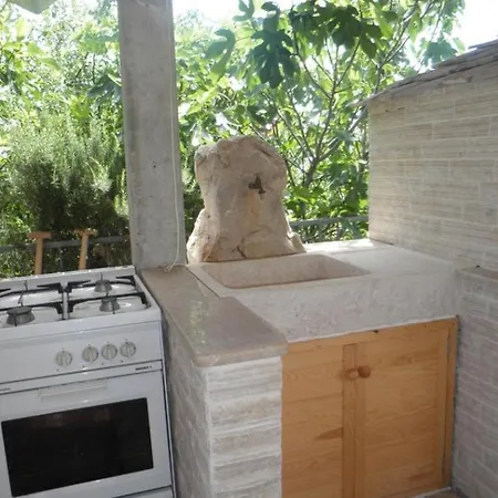 Logos Апартаменти *